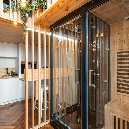 Semesterbostad The Royal Romantic - Sauna - 2p